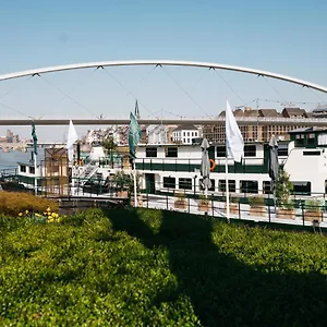 Botel Maastricht Vandrarhem