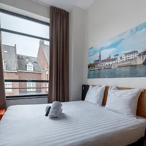 Easyhotel City Centre Hotell